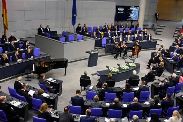 Gedenkstunde des Deutschen Bundestages aus Anlass des Tages des Gedenkens an die Opfer des Nationalsozialismus im Reichstagsgebäude. Berlin, 29.01.2025 *** Commemoration of the German Bundestag on the occasion of the Day of Remembrance of the Victims of National Socialism in the Reichstag Building Berlin, 29 01 2025 Foto:xF.xKernx xFuturexImagex gedenkstunde_5115
