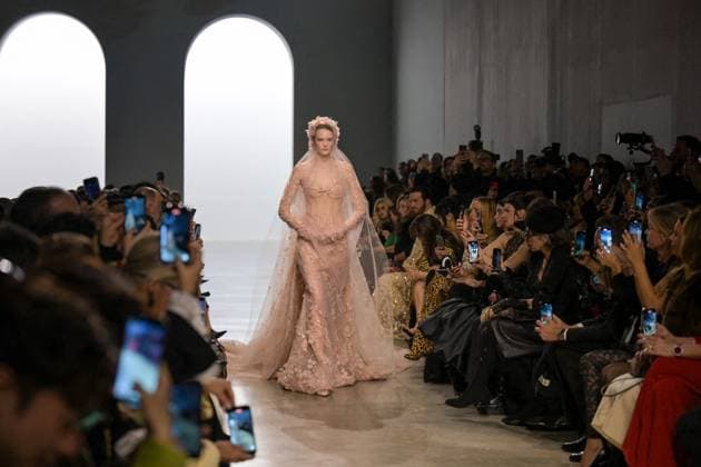 PFW - Elie Saab Runway A model walks the runway during the Elie Saab Haute-Couture Spring Summer 2025 show as part of Paris Fashion Week in Paris, France on January 29, 2025. Photo by Ammar Abd Rabbo ABACAPRESS.COM Paris France  Copyright: xAbdxRabboxAmmar ABACAx