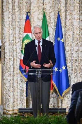 News - The President of the Italian Republic Sergio Mattarella meets the Italian national women s and men s tennis teams, winners of the BJK Cup and the Davis Cup Giovanni Malago president of CONI during the meeting with the President of the Italian Republic Sergio Mattarella who met the Italian national women s and men s tennis teams, winners of the BJK Cup and Davis Cup at the Quirinale on January 29, 2025 in Rome, Italy. Roma Quirinale Italy Copyright: xDomenicoxCippitellix xLiveMediax LPN_1711395