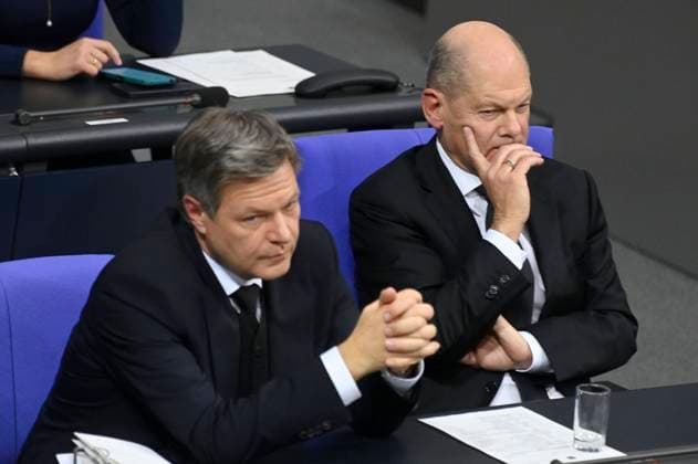 Robert Habeck und Olaf Scholz in der 209. Sitzung des Deutschen Bundestages im Reichstagsgebäude. Berlin, 29.01.2025 *** Robert Habeck and Olaf Scholz at the 209th session of the German Bundestag in the Reichstag building Berlin, 29 01 2025 Foto:xF.xKernx xFuturexImagex bundestagssitzung209_5162