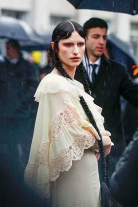 Arrivals at the Vertigeneux, the Valentino show at the Palais Brongniart Spring Summer 2025 Haute Couture Collection as part of Paris Fashion Week PFW Tali Lennox Arrivals at the Vertigeneux, the Valentino show at the Palais Brongniart Spring Summer 2025 Haute Couture Collection as part of Paris Fashion Week PFW , France, January 29, 2025 Christophe Clovis Bestimage Arrivals Vertigeneux, the Valentino Haute Couture Spring Summer 2025 show as part of Paris Fashion Week on January 29, 2025 in Paris, France Paris France  Copyright: xClovis-Guignebourg BestimagexClovis-Guignebourg Bestimagex