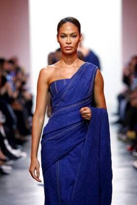 ELIE SAAB Haute Couture spring summer 2025, Paris January 2025 ELIE SAAB Haute Couture spring summer 2025, Paris January 2025, Credit:Zeppelin Avalon  Copyright: xZeppelinx xAvalonx 0958633690
