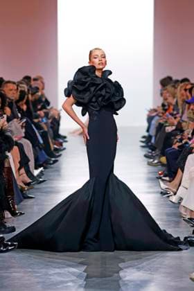 Bilder des Jahres 2025, Entertainment 01 Januar Entertainment Themen der Woche KW05 Entertainment Bilder des Tages ELIE SAAB Haute Couture spring summer 2025, Paris January 2025 ELIE SAAB Haute Couture spring summer 2025, Paris January 2025, Credit:Zeppelin Avalon  Copyright: xZeppelinx xAvalonx 0958634582