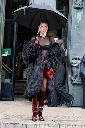 Arrivals and exits of the Elie Saab show at the Palais de Tokyo Haute Couture Spring Summer 2025 collection during Paris Fashion Week PFW Leonie Hanne Arrivals and exits of the Elie Saab show at the Palais de Tokyo Haute Couture Spring Summer 2025 collection during Paris Fashion Week PFW , FRance, le 29 janvier 2025 Denis Guignebourg Bestimage Arrivals and exits of the Elie Saab show at the Palais de Tokyo Haute Couture Spring Summer 2025 collection during Paris Fashion Week PFW , France, January 29, 2025 Paris France  Copyright: xClovis-Guignebourg BestimagexClovis-Guignebourg Bestimagex
