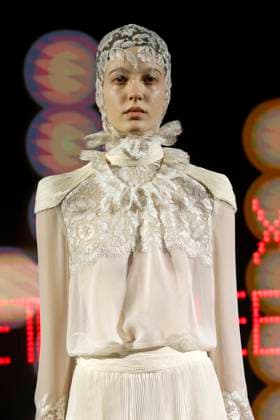 Valentino Haute Couture - Spring Summer 2025 - Paris, January 2025 Valentino Haute Couture - Spring Summer 2025 - Paris, January 2025, Credit:Zeppelin Avalon  Copyright: xZeppelinx xAvalonx 0958646413