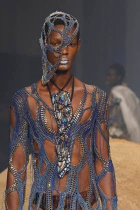 Yuima Nakazato Haute Couture spring summer 2025 Paris january 2025 Yuima Nakazato Haute Couture spring summer 2025 Paris january 2025, Credit:Zeppelin Avalon  Copyright: xZeppelinx xAvalonx 0958652678