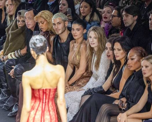 Entertainment Bilder des Tages Kylie Jenner au Front Row du défilé Jean Paul Gaultier chez JPG Collection Haute Couture Printemps Eté 2025 lors de la Fashion Week de Paris PFW Kylie Jenner au Front Row du défilé Jean Paul Gaultier chez JPG Collection Haute Couture Printemps Eté 2025 lors de la Fashion Week de Paris PFW , France, le 29 janvier 2025 Bestimage Kylie Jenner during the Jean Paul Gaultier Haute Couture Spring Summer 2025 show as part of Paris Fashion Week on January 29, 2025 in Paris, France Paris France  Copyright: xAgencex xBestimagexAgencex xBestimagex