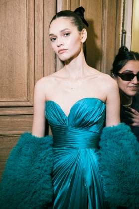 Paris Fashion Week HC SS25 Zuhair Murad 439839 2025 01 29 France  Copyright: xJean-BaptistexSoulliatx xStarfacex STAR_439839_080