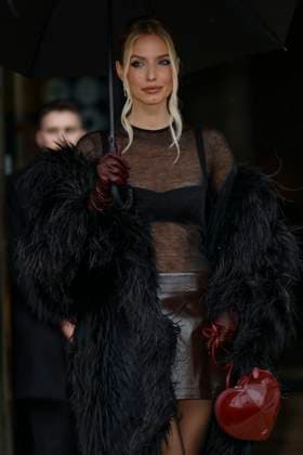 PFW - Elie Saab Arrivals Paris, France - January 29: Leonie Hanne arrives to Elie Saab fashion show during the Haute Couture Fall Winter 2025 - 2026 Fashion Week on January 29, 2025 in Paris, France. Photo by Marco Piovanotto Abacapress.com Paris France  Copyright: xPiovanottoxMarco ABACAx