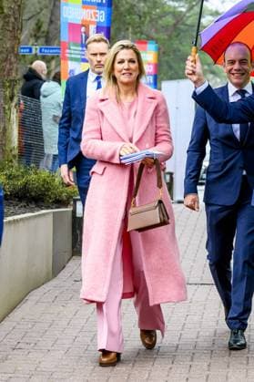 Entertainment Themen der Woche KW05 Entertainment Bilder des Tages Queen Maxima at National Coalition Financial Health Meeting - NL Queen Máxima visits the Residential care park De Hartenberg of care organization s Heeren Loo in Wekerom for an action meeting of the National Coalition for Financial Health (NCFG), in Wekerom, The Netherlands, on January 30, 2025. Photo by Patrick van Emst NLBeeld Bruni Press ABACAPRESS.COM Wekerom Netherlands  Copyright: xBrunoxPress ABACAx