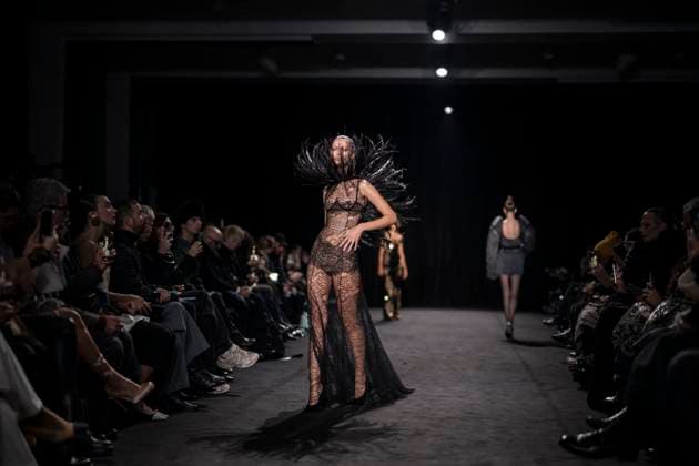 PFW - Ashi Studio Runway A model walks the runway during the Ashi Studio Haute-Couture Spring Summer 2025 show as part of Paris Fashion Week in Paris, France on January 30, 2025. Photo by Eliot Blondet ABACAPRESS.COM Paris France  Copyright: xBlondetxEliot ABACAx