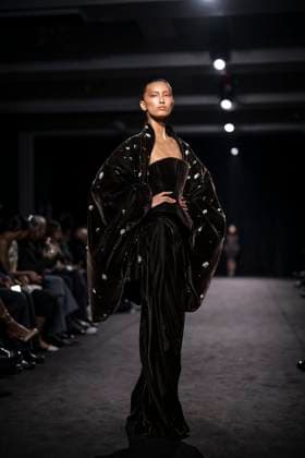 PFW - Ashi Studio Runway A model walks the runway during the Ashi Studio Haute-Couture Spring Summer 2025 show as part of Paris Fashion Week in Paris, France on January 30, 2025. Photo by Eliot Blondet ABACAPRESS.COM Paris France  Copyright: xBlondetxEliot ABACAx