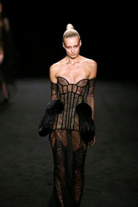 ASHI STUDIO Haute Couture spring summer 2025 Paris january 2005 ASHI STUDIO Haute Couture spring summer 2025 Paris january 2005, Credit:Zeppelin Avalon  Copyright: xZeppelinx xAvalonx 0958892314