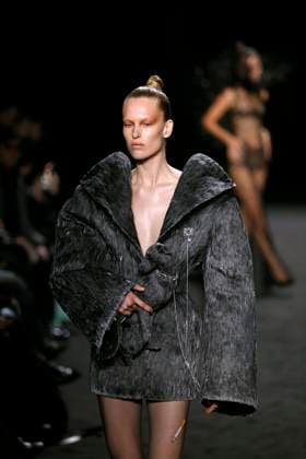 ASHI STUDIO Haute Couture spring summer 2025 Paris january 2005 ASHI STUDIO Haute Couture spring summer 2025 Paris january 2005, Credit:Zeppelin Avalon  Copyright: xZeppelinx xAvalonx 0958892568