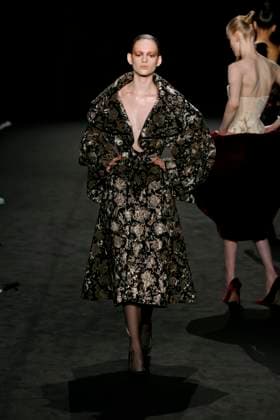 ASHI STUDIO Haute Couture spring summer 2025 Paris january 2005 ASHI STUDIO Haute Couture spring summer 2025 Paris january 2005, Credit:Zeppelin Avalon  Copyright: xZeppelinx xAvalonx 0958892682