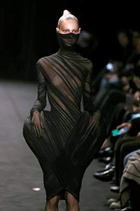 ASHI STUDIO Haute Couture spring summer 2025 Paris january 2005 ASHI STUDIO Haute Couture spring summer 2025 Paris january 2005, Credit:Zeppelin Avalon  Copyright: xZeppelinx xAvalonx 0958892973