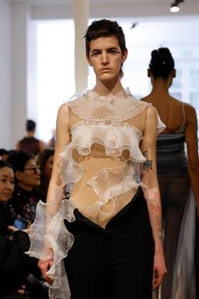 Peet Dullaert Haute Couture spring summer 2025 Paris january 2005 Peet Dullaert Haute Couture spring summer 2025 Paris january 2005, Credit:Zeppelin Avalon  Copyright: xZeppelinx xAvalonx 0958961552