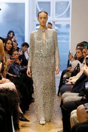 Peet Dullaert Haute Couture spring summer 2025 Paris january 2005 Peet Dullaert Haute Couture spring summer 2025 Paris january 2005, Credit:Zeppelin Avalon  Copyright: xZeppelinx xAvalonx 0958962530