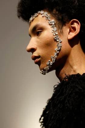 Peet Dullaert Haute Couture spring summer 2025 Paris january 2005 Peet Dullaert Haute Couture spring summer 2025 Paris january 2005, Credit:Zeppelin Avalon  Copyright: xZeppelinx xAvalonx 0958962779