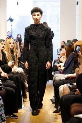 Peet Dullaert Haute Couture spring summer 2025 Paris january 2005 Peet Dullaert Haute Couture spring summer 2025 Paris january 2005, Credit:Zeppelin Avalon  Copyright: xZeppelinx xAvalonx 0958962922