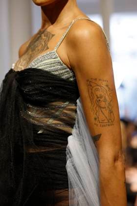 Peet Dullaert Haute Couture spring summer 2025 Paris january 2005 Peet Dullaert Haute Couture spring summer 2025 Paris january 2005, Credit:Zeppelin Avalon  Copyright: xZeppelinx xAvalonx 0958963012