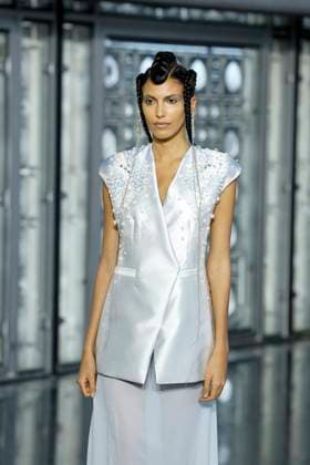 Maison Sara Chraibi Haute Couture spring summer 2025 Paris january 2005 Maison Sara Chraibi Haute Couture spring summer 2025 Paris january 2005, Credit:Zeppelin Avalon  Copyright: xZeppelinx xAvalonx 0959007890