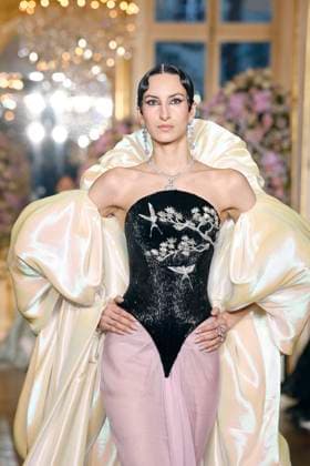 Miss Sohee Haute Couture spring summer 2025 Paris january 2005 Miss Sohee Haute Couture spring summer 2025 Paris january 2005, Credit:Zeppelin Avalon  Copyright: xZeppelinx xAvalonx 0958996106