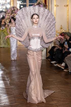 PFW Miss Sohee Runway NB A model walks the runway during the Yuima Nakazato Haute Couture Spring-Summer 2025 show as part of Paris Fashion Week on January 30, 2025 in Paris, France. Photo by Nasser Berzane ABACAPRESS.COM Paris France  Copyright: xBerzanexNasser ABACAx