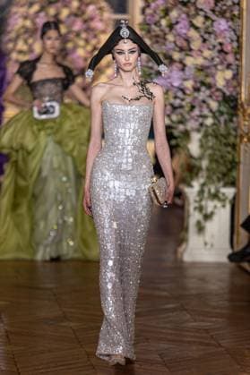 PFW Miss Sohee Runway NB A model walks the runway during the Yuima Nakazato Haute Couture Spring-Summer 2025 show as part of Paris Fashion Week on January 30, 2025 in Paris, France. Photo by Nasser Berzane ABACAPRESS.COM Paris France  Copyright: xBerzanexNasser ABACAx