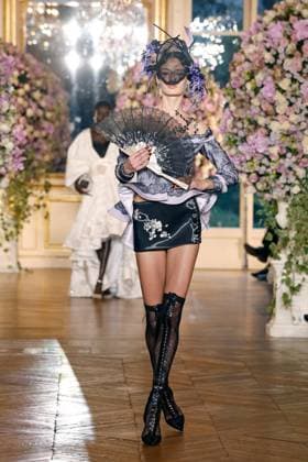 (250131) -- PARIS, Jan. 31, 2025 -- A model presents a creation from the haute couture Spring Summer 2025 collections by Miss Sohee during the Paris Fashion Week in Paris, France, on Jan. 30, 2025. ( Handout via Xinhua) FRANCE-PARIS-FASHION WEEK-MISS SOHEE MeetEurope 