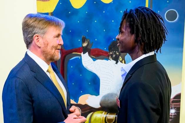 Entertainment Bilder des Tages Amsterdam, König Willem Alxeander bei der Verleihung des Königlichen Preises für freie Malerei 2024 31-01-2025 Amsterdam King Willem-Alexander and Eniwaye Oluwaseyi attend the royal award for free painting 2025 (Koninklijke Prijs voor Vrije Schilderkunst ) at the royal palace in Amsterdam. Three young artists will be awarded and will each receive an amount of 9,000 euros. Â  Copyright: xPPEx