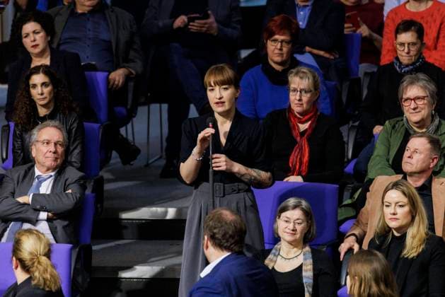 Bilder des Jahres 2025, News 01 Januar News Themen der Woche KW05 Heidi Reichinnek, Die Linke, aufgenommen im Rahmen des Tagesordnungspunkt zum Zustrombegrenzungsgesetz im Deutschen Bundestag in Berlin, 31.01.2025. Berlin Deutschland Copyright: xKiraxHofmannx