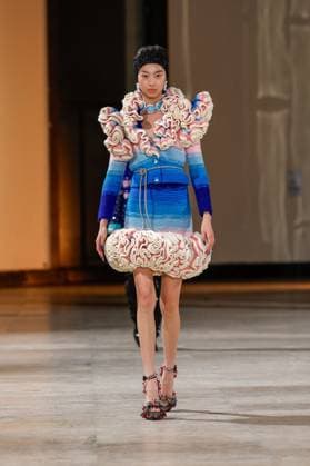 Défilé Germanier au Palais de Tokyo Collection Haute Couture Printemps Eté 2025 lors de la Fashion Week de Paris PFW Défilé Germanier au Palais de Tokyo Collection Haute Couture Printemps Eté 2025 lors de la Fashion Week de Paris PFW , France, January 30, 2025 Germanier fashion show at Palais de Tokyo Spring Summer 2025 Haute Couture collection during Paris Fashion Week PFW , France, January 30, 2025 Paris France  Copyright: xAgencex xBestimagexAgencex xBestimagex