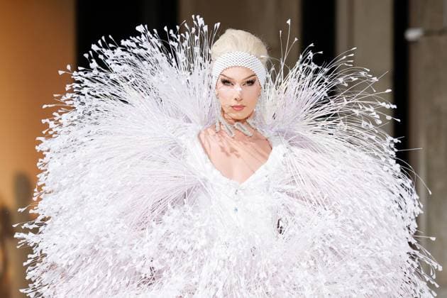 Défilé Germanier au Palais de Tokyo Collection Haute Couture Printemps Eté 2025 lors de la Fashion Week de Paris PFW Défilé Germanier au Palais de Tokyo Collection Haute Couture Printemps Eté 2025 lors de la Fashion Week de Paris PFW , France, January 30, 2025 Germanier fashion show at Palais de Tokyo Spring Summer 2025 Haute Couture collection during Paris Fashion Week PFW , France, January 30, 2025 Paris France  Copyright: xAgencex xBestimagexAgencex xBestimagex