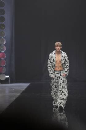 Different Look Kilian Kerner Show CollectiveFour at the Uber Eats Music Hall Berlin Kilian Kerner Show Copyright: xEventpressxBillyxLlerenax