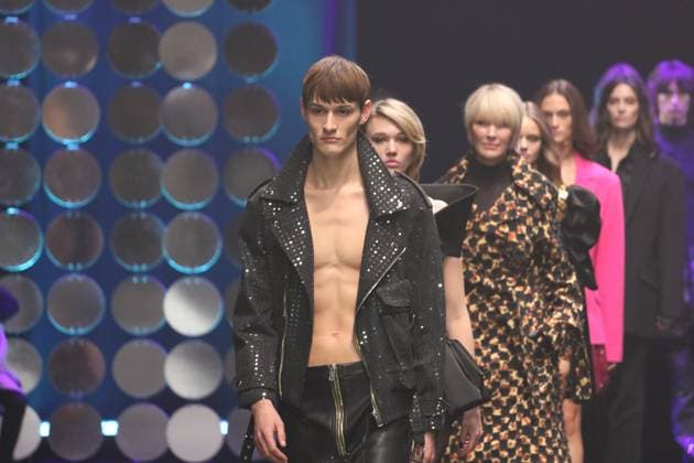 Different Look Kilian Kerner Show CollectiveFour at the Uber Eats Music Hall Berlin Kilian Kerner Show Copyright: xEventpressxBillyxLlerenax