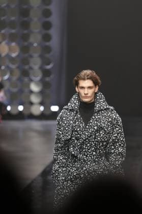 Different Look Kilian Kerner Show CollectiveFour at the Uber Eats Music Hall Berlin Kilian Kerner Show Copyright: xEventpressxBillyxLlerenax
