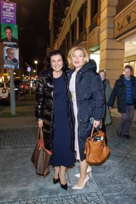 Frauen 100 - öNothing changes, if nothing changes™ Dorothee Bär und Julia Klöckner beim Frauen 100 Event öNothing changes, if nothing changes™ im Crackers am 30.01.2025 in Berlin *** Frauen 100 öNothing changes, if nothing changes™ Dorothee Bär and Julia Klöckner at the Frauen 100 event öNothing changes, if nothing changes™ at Crackers on 30 01 2025 in Berlin Copyright: xEventpressxKochanx
