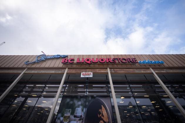 February 2, 2025, Vancouver, Bc, CANADA: A B.C. Liquor Store sign is pictured in Vancouver, B.C., Sunday, Feb. 2, 2025. Vancouver CANADA  - ZUMAc35_ 20250202_zaf_c35_111 Copyright: xEthanxCairnsx