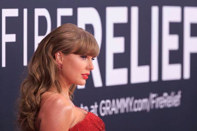 February 2, 2025, Los Angeles, California, USA: Taylor Swift at the 67th Grammy Awards held at Crypto.com Arena in Los Angeles California on Sunday February 2, 2025. JAVIER ROJAS PI Los Angeles USA - ZUMAp124 20250202_zaa_p124_121 Copyright: xJavierxRojasx