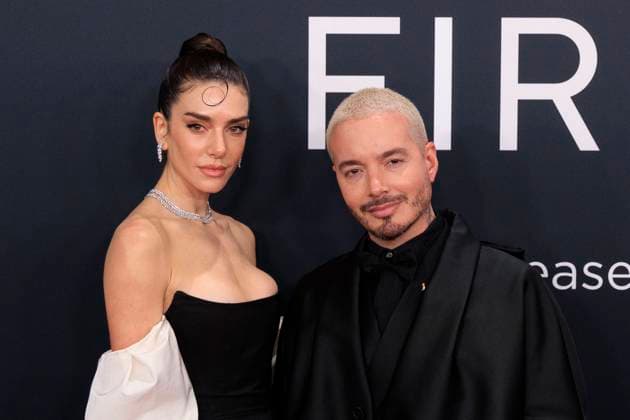 February 2, 2025, Los Angeles, California, USA: (L-R) Valentina Ferrer and J Balvin at the 67th Grammy Awards held on Sunday February 2, 2025 at Crypto.com Arena in Los Angeles California. JAVIER ROJAS PI Los Angeles USA - ZUMAp124 20250202_zaa_p124_145 Copyright: xJavierxRojasx