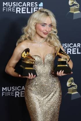 American singer and songwriter Sabrina Carpenter poses with her Grammy Awards at the 67th annual Grammy Awards ceremony at the Crypto.com Arena in Los Angeles, California, USA 02 February 2025. 67th Grammy Awards !ACHTUNG: NUR REDAKTIONELLE NUTZUNG!  Copyright: xOctavioxGuzmánx AME6541 20250203-55015895173_1