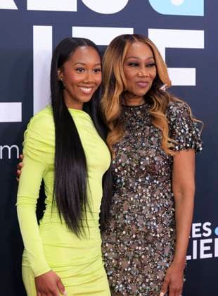February 2, 2025, Los Angeles, California, USA: (L-R) Taylor Ayanna Crawford and Yolanda Adams at the 67th Grammy Awards held on Sunday February 2, 2025 at Crypto.com Arena in Los Angeles California. JAVIER ROJAS PI Los Angeles USA - ZUMAp124 20250202_zaa_p124_306 Copyright: xJavierxRojasx