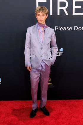 February 2, 2025, Los Angeles, California, USA: Troye Sivan at the 67th Grammy Awards held on Sunday February 2, 2025 at Crypto.com Arena in Los Angeles California. JAVIER ROJAS PI Los Angeles USA - ZUMAp124 20250202_zaa_p124_389 Copyright: xJavierxRojasx