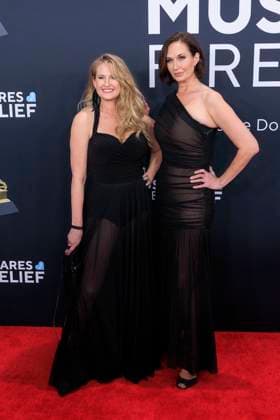 February 2, 2025, Los Angeles, California, USA: Sarah Dodds and Shauna Dodds at the 67th Grammy Awards held at Crypto.com Arena in Los Angeles California on Sunday February 2, 2025. JAVIER ROJAS PI Los Angeles USA - ZUMAp124 20250202_zaa_p124_463 Copyright: xJavierxRojasx