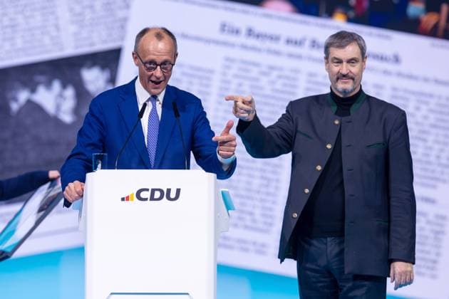 News Bilder des Tages 37. Bundesparteitag der CDU am 03.02.2025 in Berlin, v. l. Vorsitzender der CDU Deutschland Friedrich Merz MdB, Parteivorsitzender der CSU Markus Söder MdB stehen zusammen auf dem Podium, Berlin CityCube Berlin Deutschland xRHR-FOTO DEx *** 37 Federal Party Conference of the CDU on 03 02 2025 in Berlin, f l Chairman of the CDU Germany Friedrich Merz MdB, Party Chairman of the CSU Markus Söder MdB stand together on the podium, Berlin CityCube Berlin Germany xRHR PHOTO DEx RHR-FOTO DE