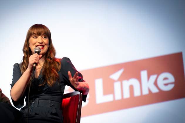 Heidi Reichinnek, Linke Wahlkampfauftakt DEU, Deutschland, Germany, Berlin, 29.01.2025 Heidi Reichinnek , Spitzenkandidatin der Partei Die Linke beim Wahlkampfauftakt und Town Hall Meeting der Partei Die Linke zur Bundestagswahl in Berlin Deutschland . Die Linke liegt derzeit in Umfragen bei 5 % Nach dem Bruch der Drei-Parteien-Bundeskoalition im vergangenen November werden in Deutschland am 23. Februar 2025 vorgezogene Bundestagswahlen abgehalten en: Heidi Reichinnek , top candidate of the Die Linke party at the campaign launch and town hall meeting of the Die Linke party for the federal election in Berlin Germany . After the breakup of the three-party federal coalition last November, early federal elections will be held in Germany on Feb