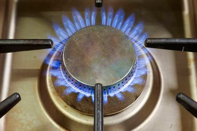 Die deutschen Gasspeicher entleeren sich schnell, die Speicherziele sind derzeit nicht erreicht. Die Preise für Gas ziehen extrem an und erreichen derzeit Höchstwerte. Der Handelskrieg zwischen den USA und China hat an dieser Entwicklung einen großen Anteil. Die Fotos entstanden mit freundlicher Genehmigung des Brauhauses Schreckenskammer. (Symbolfoto, Themenfoto) Köln, 04.02.2025 *** German gas storage facilities are emptying rapidly and storage targets have not yet been reached Gas prices are rising sharply and are currently reaching record levels The trade war between the USA and China has played a major role in this development The photos are courtesy of Brauhaus Schreckenskammer Symbol photo, theme photo Cologne, 04 02 2025 Foto:xR.xSchmiegeltx xFuturexImagex gas_5208