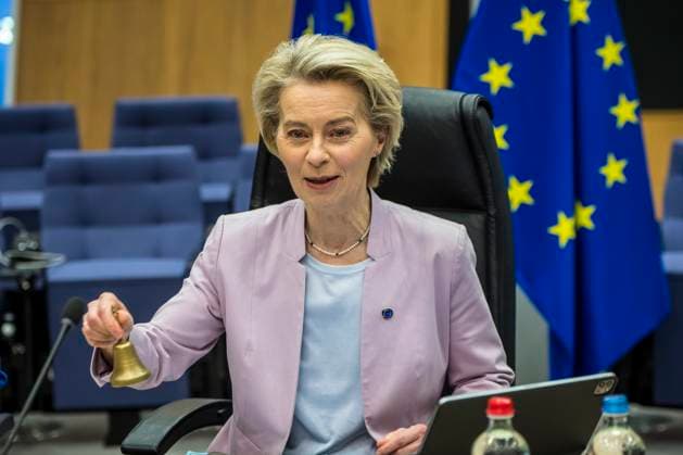 News Themen der Woche KW06 News Bilder des Tages February 5, 2025, Brussels, Bxl, Belgium: Ursula Von der Leyen , the president of the European Commission and EU Commissioners attend the weekly College meeting in Brussels, Belgium, Wednesday, 5.02.2025. The agenda includes discussions on a comprehensive EU toolbox for safe and sustainable e-commerce, aiming to strengthen consumer protection and digital market regulations. by Brussels Belgium - ZUMAw80_ 20250205_faf_w80_010 Copyright: xWiktorxDabkowskix