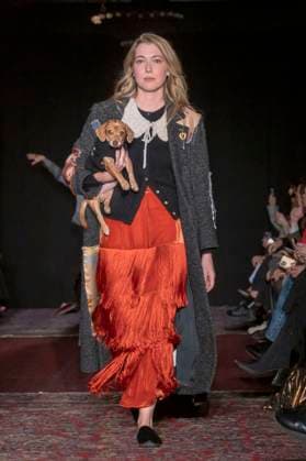 February 4, 2025, New York, United States: Angelica Hicks walks the runway for the Lingua Franca fashion show during February 2025 New York Fashion Week. New York United States - ZUMAs197 20250204_aaa_s197_458 Copyright: xRonxAdarx